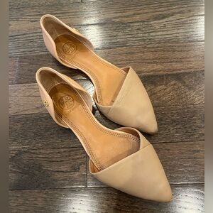 Tory Burch Womens Size 5(runs big) Viv Nude Leather D'orsay Pointed Flat Shoes